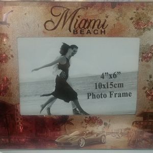 Miami Beach Picture Frame NWOT